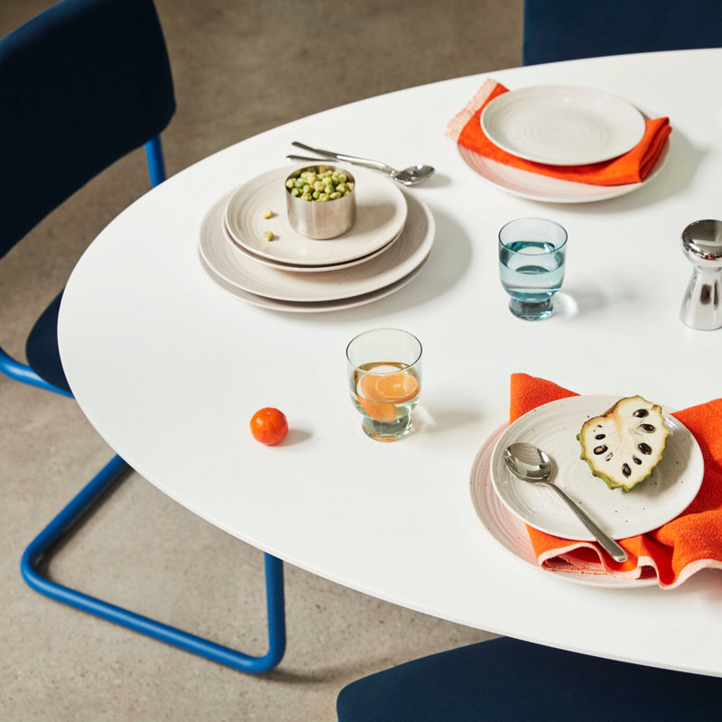 Flow Oval Dining Table