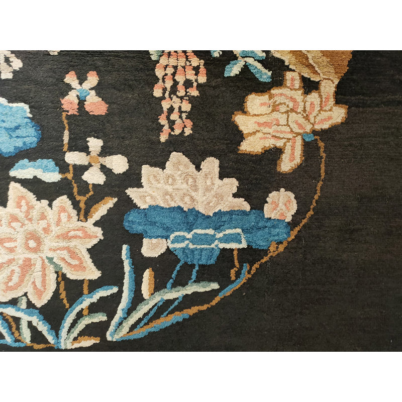 Tapis noir antique en laine antique chinois Pékin