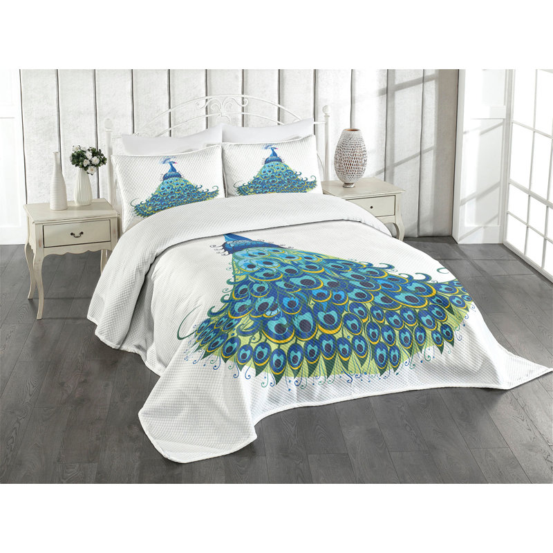 White Quilted Peacock Design Queen Bedspread Set