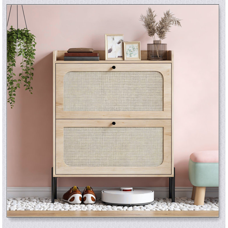 Armoire de rangement étroite pour chaussures avec grande capacité, parfaite pour organiser et maximiser l'espace dans les entrées et les couloirs.