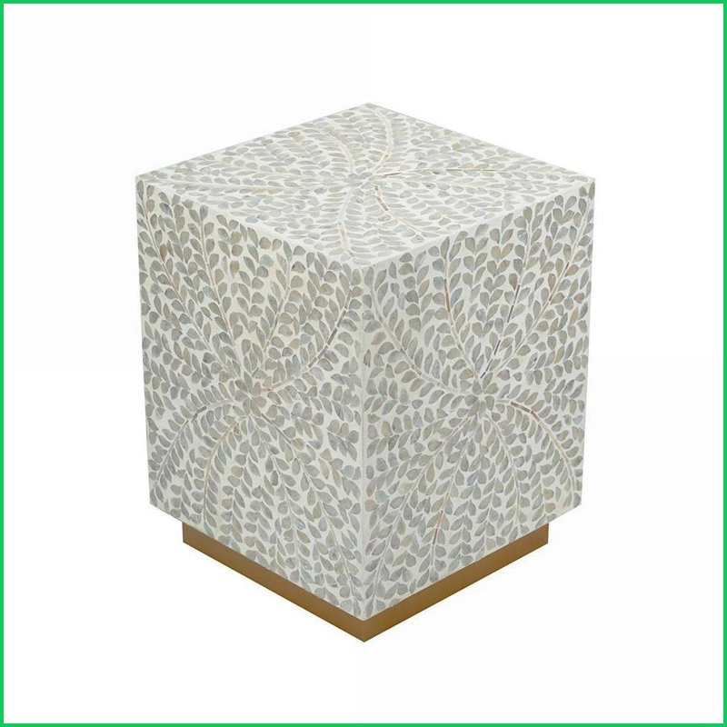 Tabouret carré avec coquille de Capiz blanche Base dorée | Crème / blanc | Or