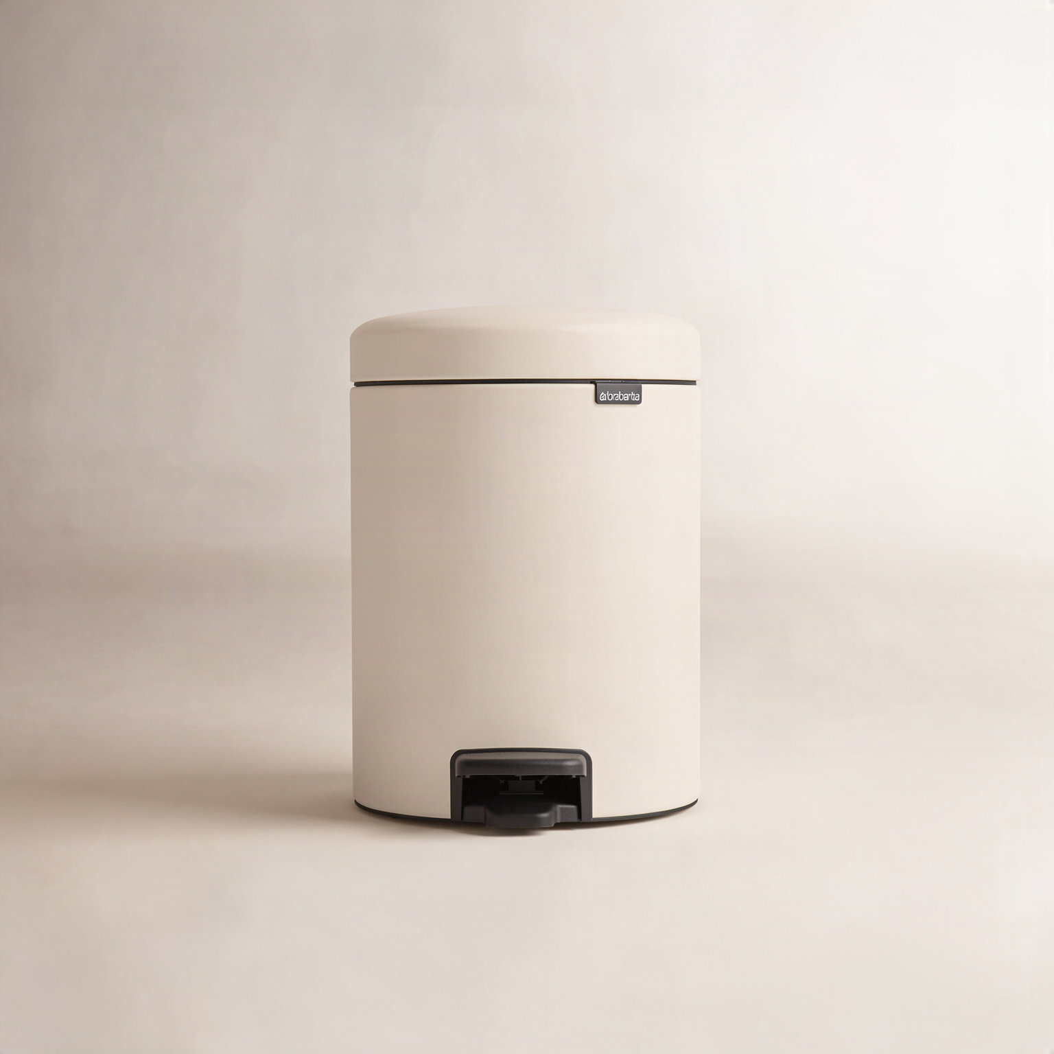 Brabantia Newicon 1.3gal Step-On Can, Soft Beige