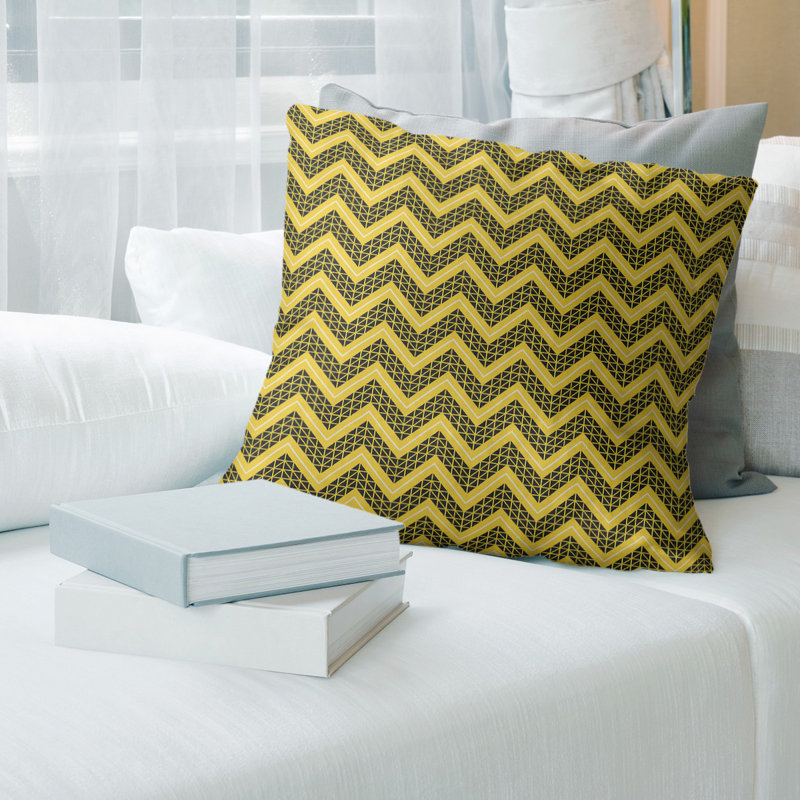 Coussin décoratif à chevrons Rhonda Cheval, H 20 po x l 20 po, Bourre en polyester, Revers jaune
