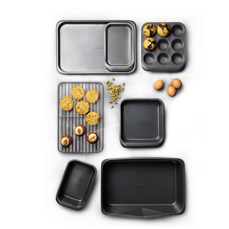 MasterClass Smart Space Seven-Piece Stacking Non-Stick Baking & Roasting Set