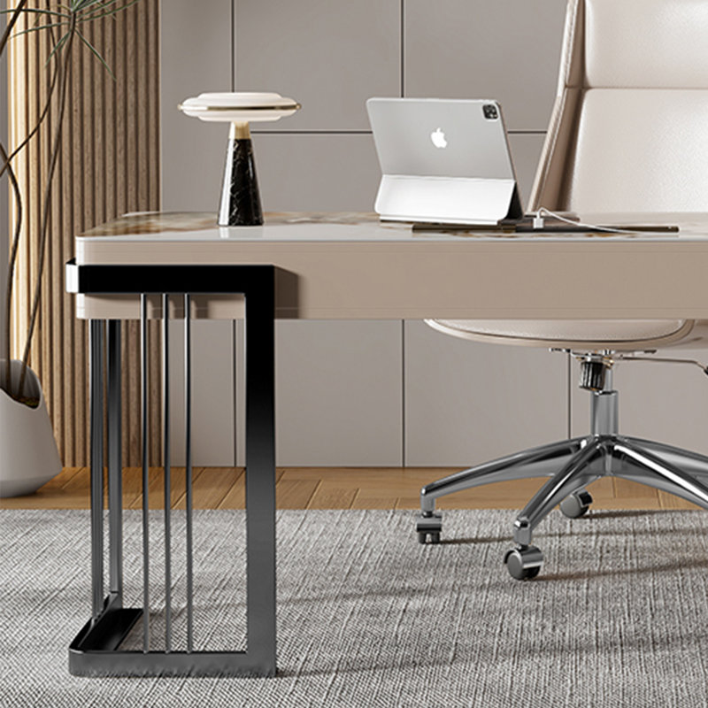 Bureau élégant et sophistiqué, H 29,52 po x l 55,11 po x P 23,62 po