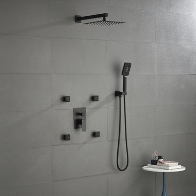 Système de douche mural complet avec valve à pression équilibrée