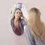 Miroir de salle de bain mural biseauté sans cadre haute définition pour un maquillage et un toilettage impeccables, ajoutant un charme moderne