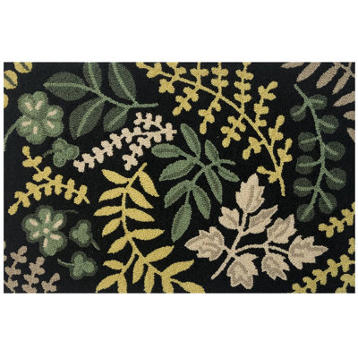 Rubeena Looped / Hooked Floral Indoor Rug