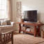 Meuble télé 55,1 po en bois massif pour téléviseur de 60 po ou moins, console avec tablettes de rangement ouvertes pour le salon, la chambre à coucher et assemblage facile-182630003