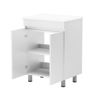 Une armoire de salle de bain de 24 pouces avec lavabo, de couleur blanc pur, allie fonctionnalité et apparence. Il s'agit d'une armoire de salle de bain sur pied avec deux portes d'armoire tampon.
