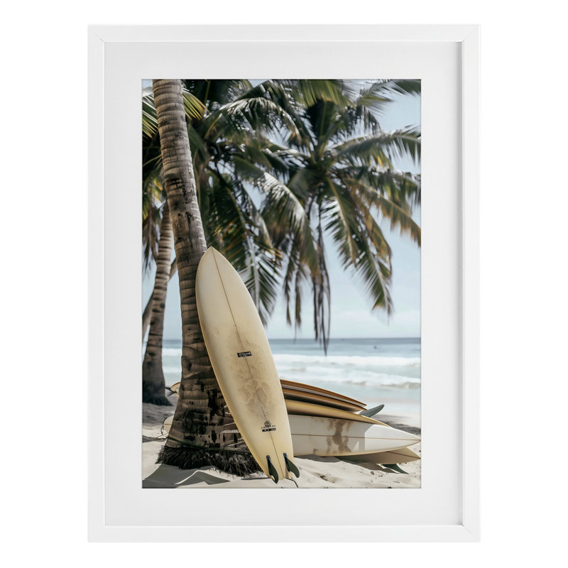 Planches de surf empilées et palmier, reproduction encadrée sous verre, design par LSR Design Studio, H 23 po x l 17 po