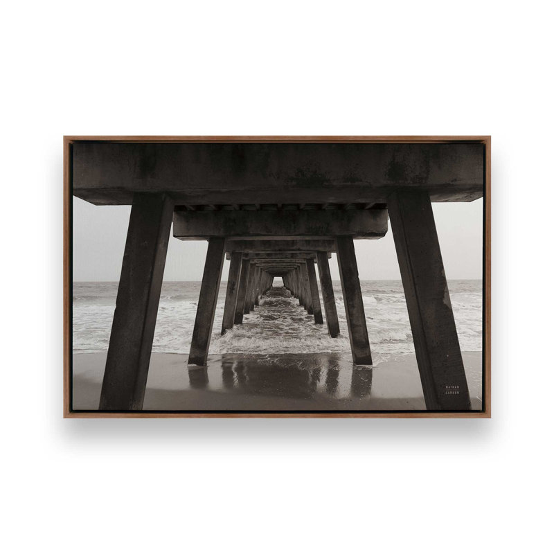 Impression sur toile Atlantic Ocean Pier par Nathan Larson, Brun, Cadre flottant, H 24 po x l 36 po