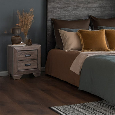 Lyndon Nightstand In Weathered Grey Grain