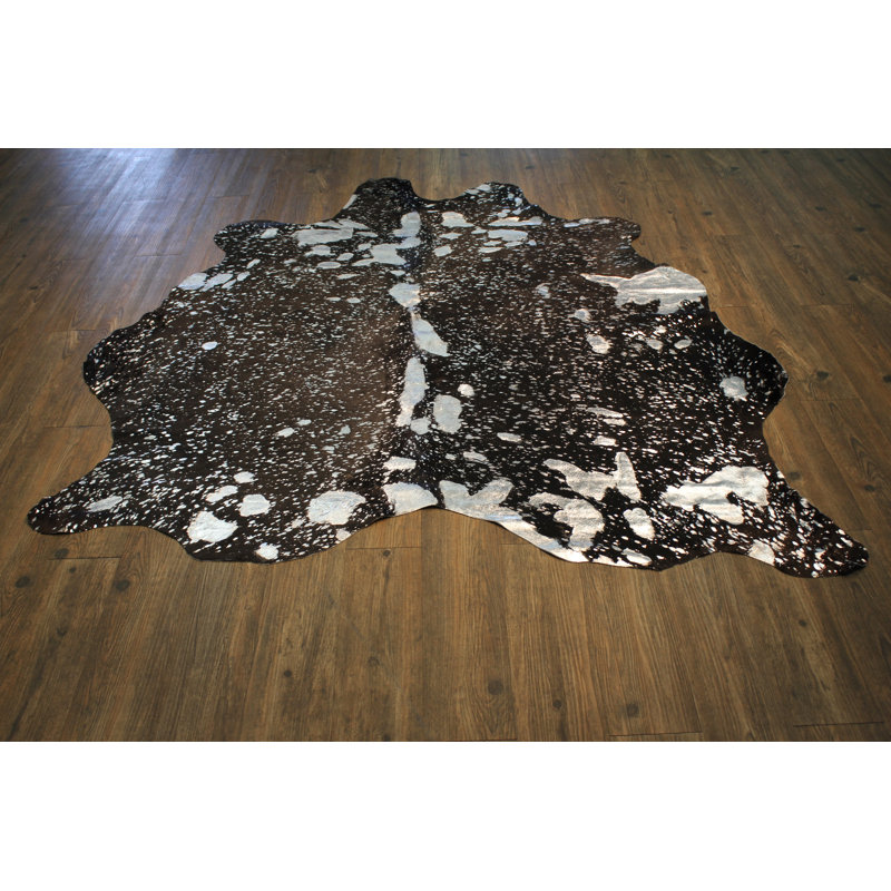 Tapis vache à la main argent/noir tissé à la main premium Barra