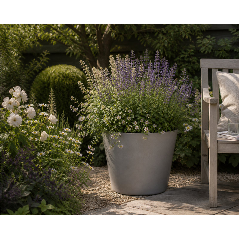Robin Round Bucket Planter, Contemporary Concrete Effect, Round Indoor and Outdoor Plant Pot with Drainage Hole, Grey