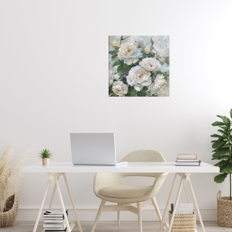 Toile de roses blanches enchantées, design par LSR Creative Studio, H 17 po x l 17 po