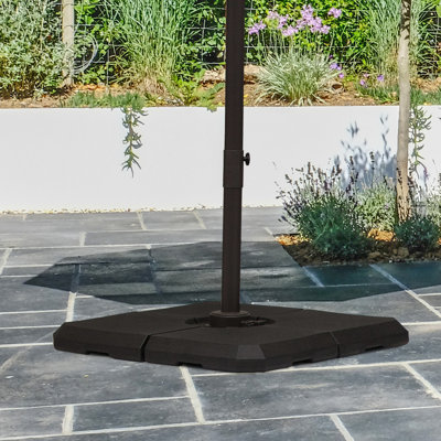 Poids de la base du parasol de porte-à-faux en porte-à-faux - capacité de 264 lb, pour résister aux intempéries, maintient debout dans des situations venteuses