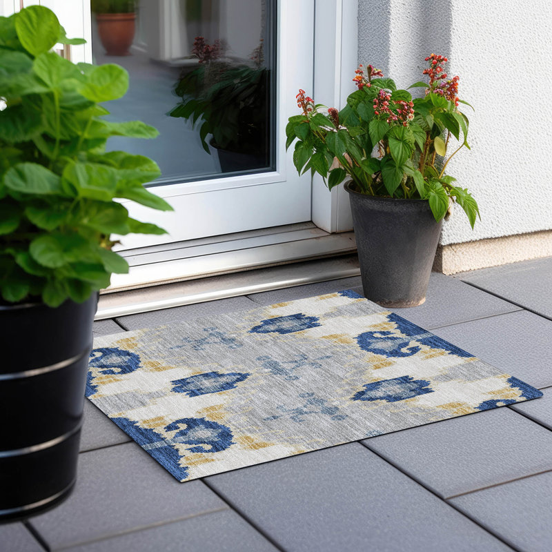 Tapis d'entrée / extérieur antidérapant Caziyah, Rectangle 1 pi 8 po x 2 pi 6 po