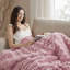 Plaid réversible en fausse fourrure rose unie froncée 50 x 60 po-114466620