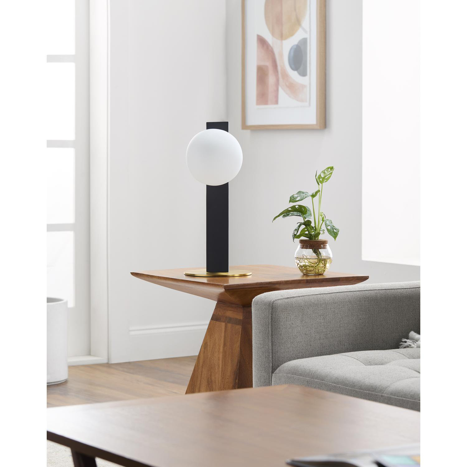Jova Table Lamp