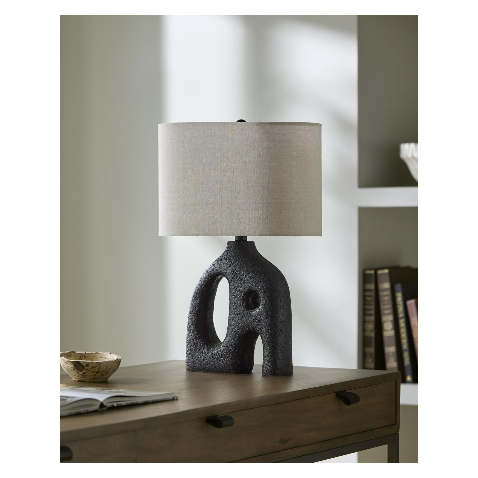 Loistine Accent Table Lamp, Black
