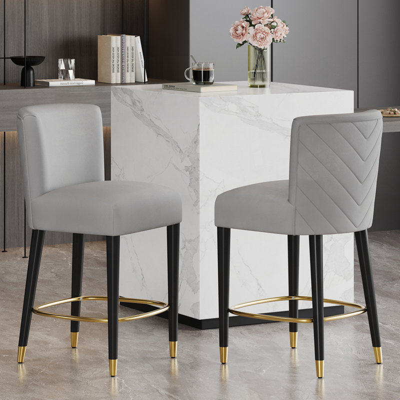 Tabouret de bar avec repose-pieds élégant et revêtement moelleux pour une expérience luxueuse, Gris