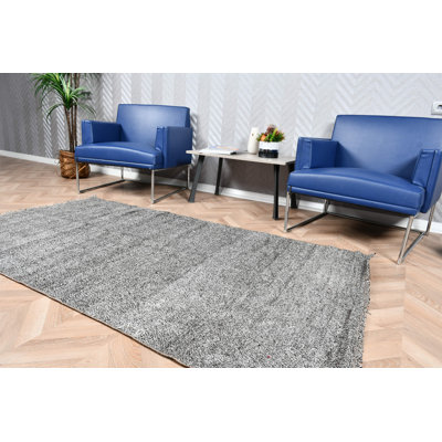 Kilim turc rétro tissé à la main, idéal pour la cuisine et la chambre à coucher dans une palette noire et rouge saisissante