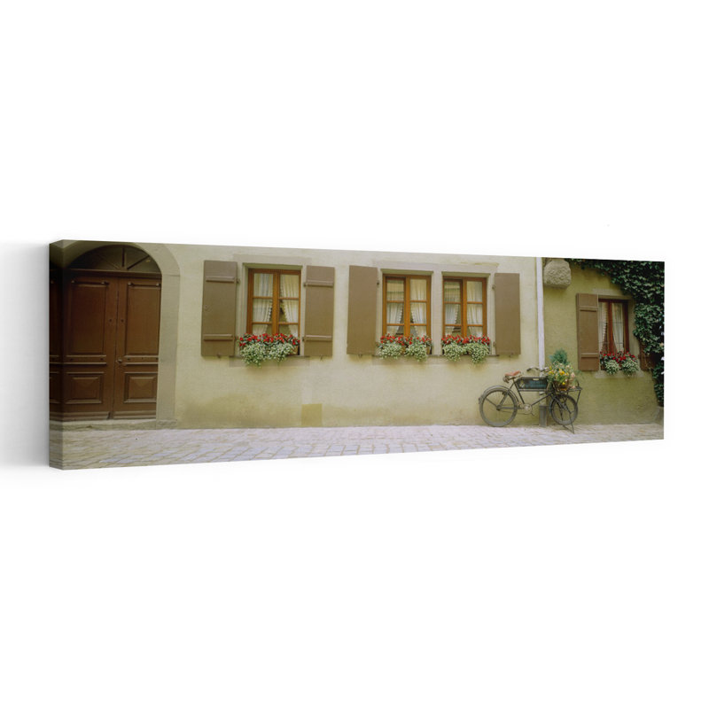 Vélo à l'extérieur d'une maison, Rothenburg Ob Der Tauber, Bavière, Allemagne, H 20 po x l 60 po