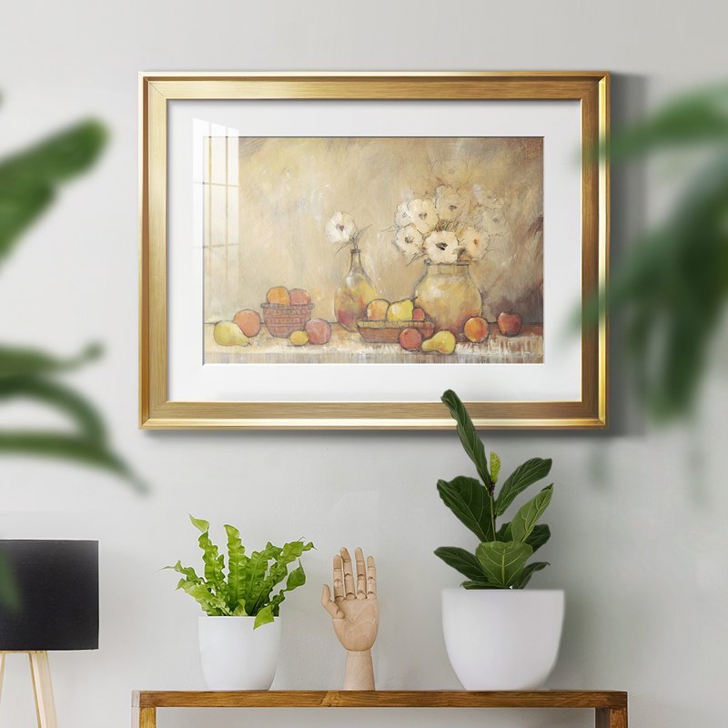 Minimalist Still Life Study I - reproduction de cadre photo, L 42,5 po x H 30,5 po, Or