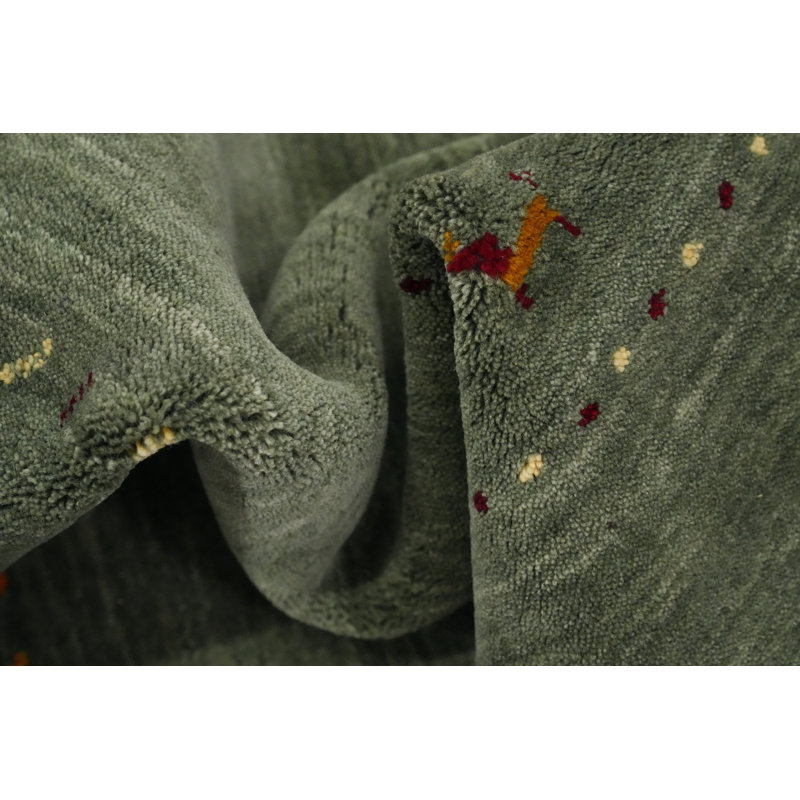 Tapis vert élégant de style Gabbeh 5 x 12 avec motif subtil