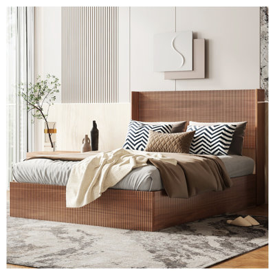 Structure de lit plateforme en bois brun rustique pour grand lit avec rangement relevable - aucun sommier requis, support en fer robuste, conception peu encombrante