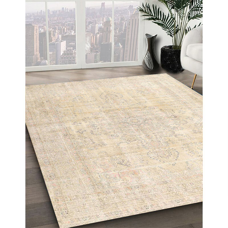Oriental Indoor Rug, Round 3'
