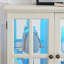Vitrine à DEL à vitrine antique avec portes en verre et tablettes réglables pour objets de collection-784959954