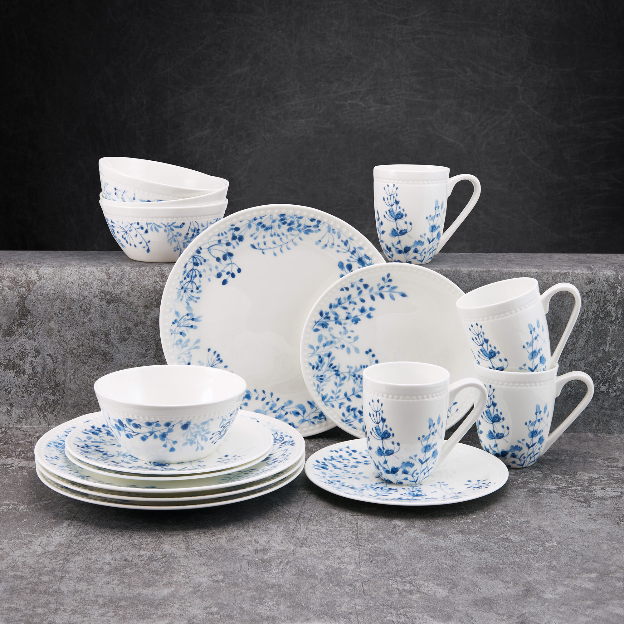 Mikasa Taryn 16-Piece Lightweight Chip-Resistant Bone China Dinnerware ...