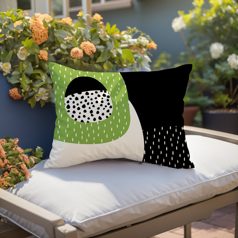Coussin lombaire réversible intérieur / extérieur Vikka, H 14 po x l 20 po, Blanc cassé / noir, Shaffy