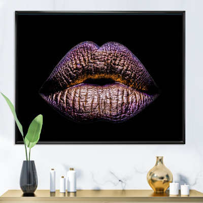Lèvres féminines sexy en métal doré - photographie sur toile