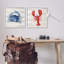 «Nautical Blue Crab and Red Lobster Beige Stripes» par Patricia Pinto - ensemble de 2 impressions-104597438-104597439