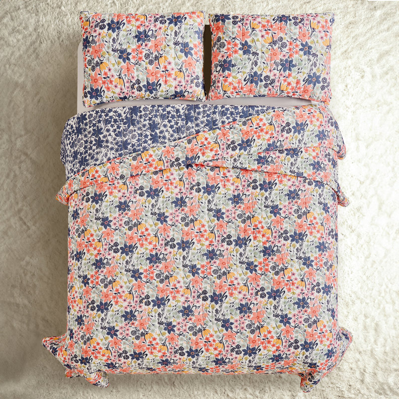 Marsh Hens Floral Reversible Quilt Set, King Quilt + 2 King Shams