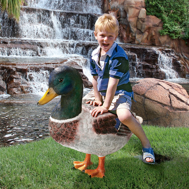 Statue de canards gigantesque