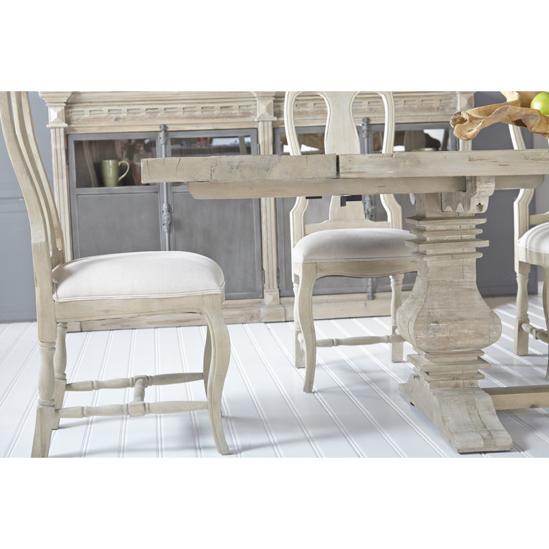 Montsoreau Extendable Pine Round Solid Wood Dining Table