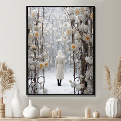 Portail d'hiver avec roses blanches