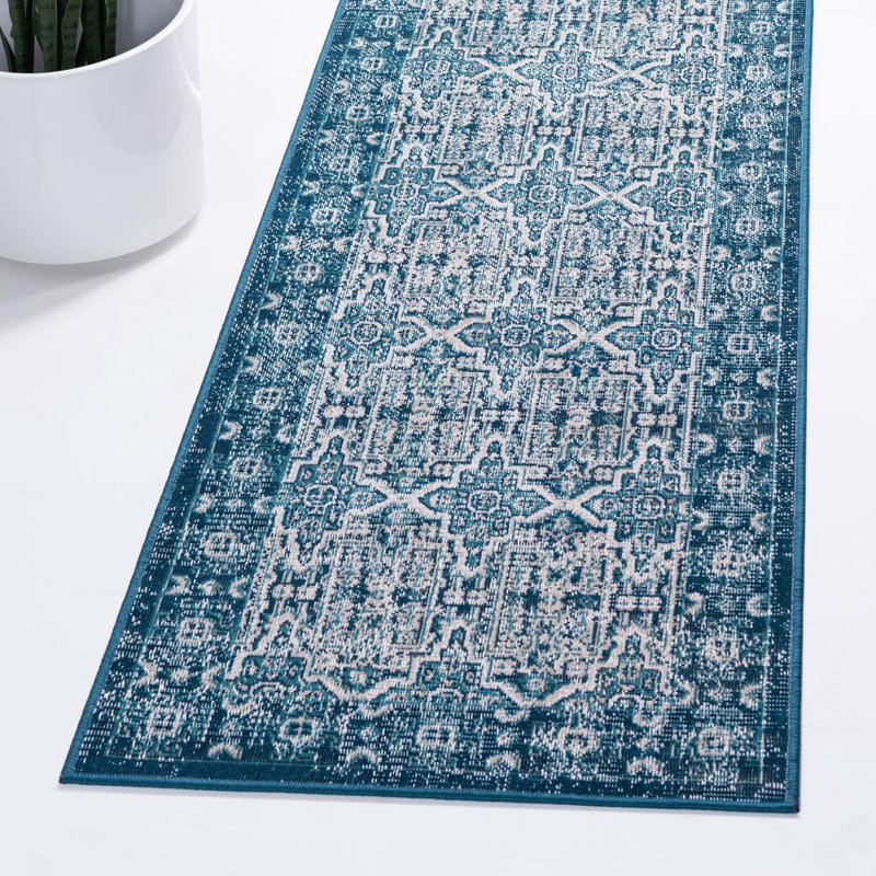 Geometric Indoor Rug, Rectangle 7'10" x 10'