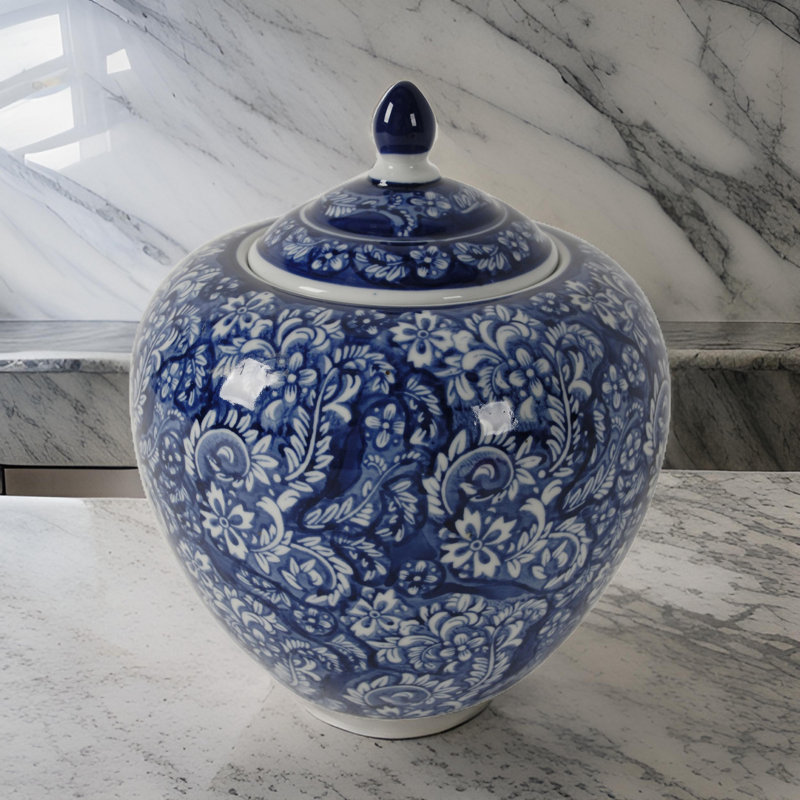 Urnes et pots en porcelaine Verdie
