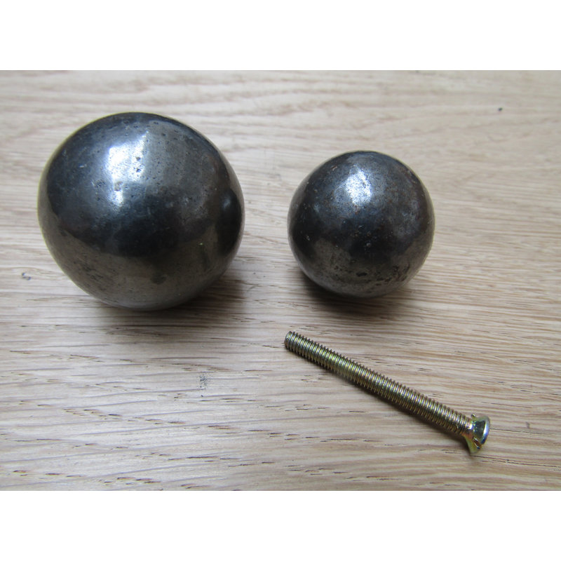 Jaran 30mm Diameter Round Knob
