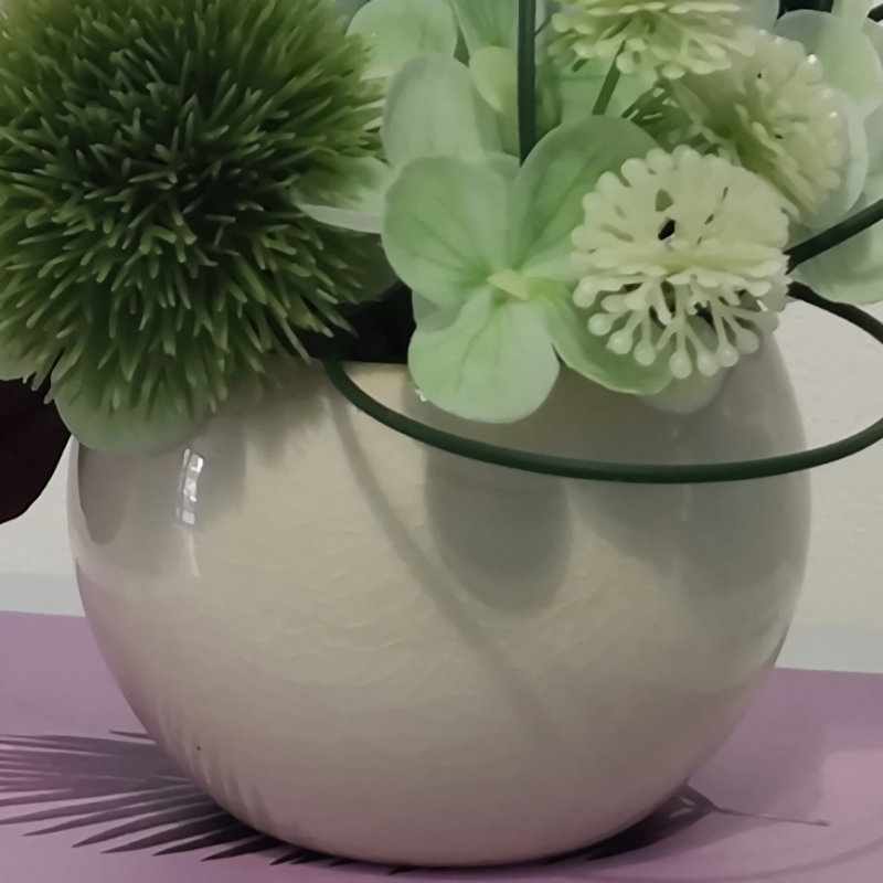 Décoration florale simulée