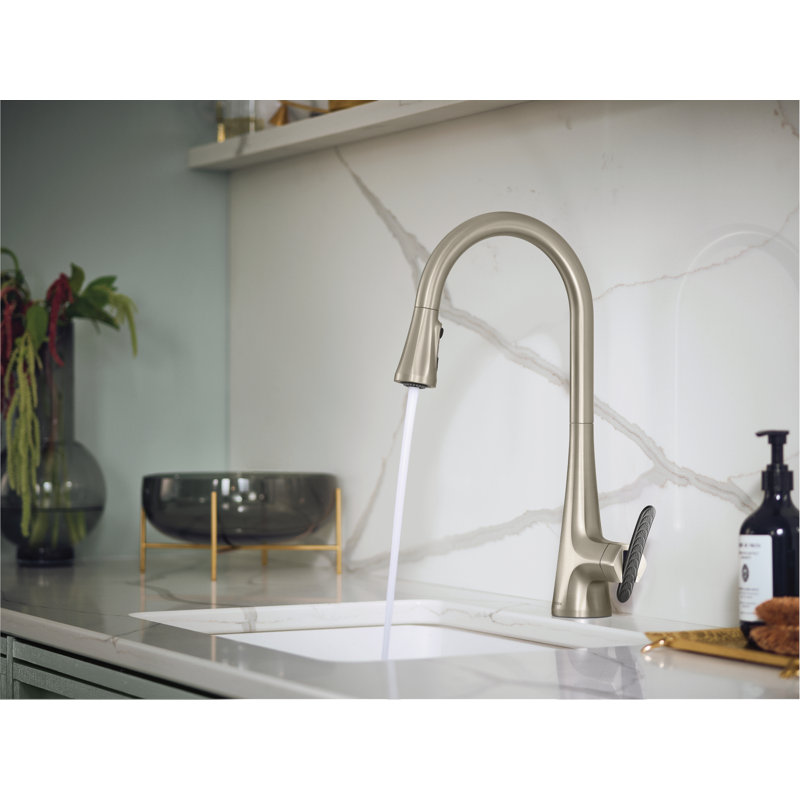 Robinet de cuisine à poignée simple Sinema, Acier inoxydable résistant aux taches