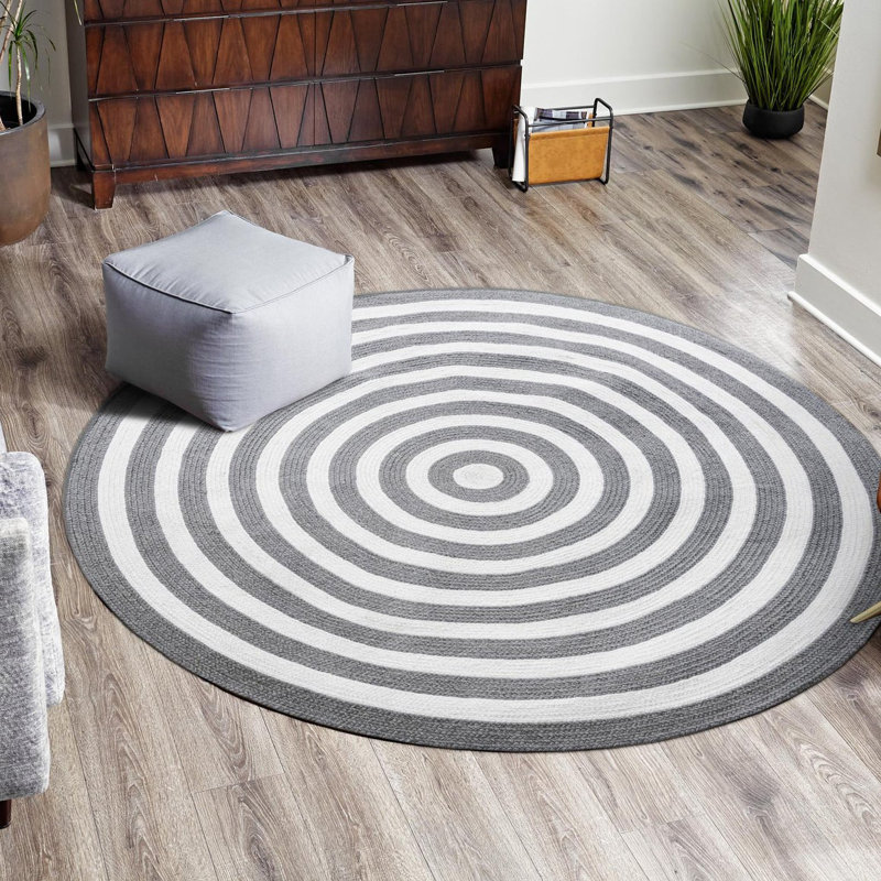 Ichelle Indoor/Outdoor Area Rug, Round 10'