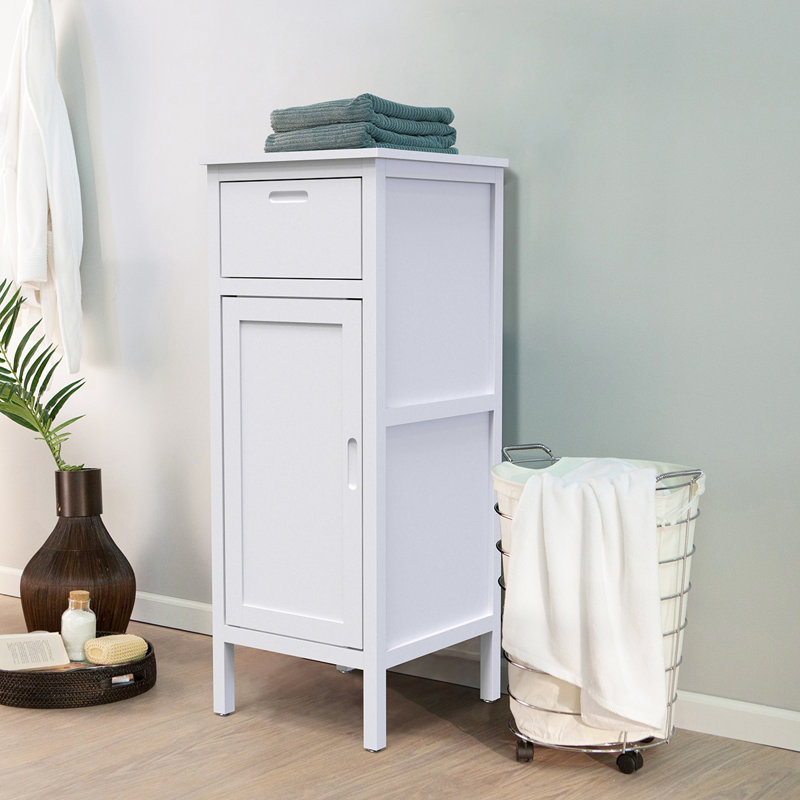Armoire h 40 po x l 16 po Bryden