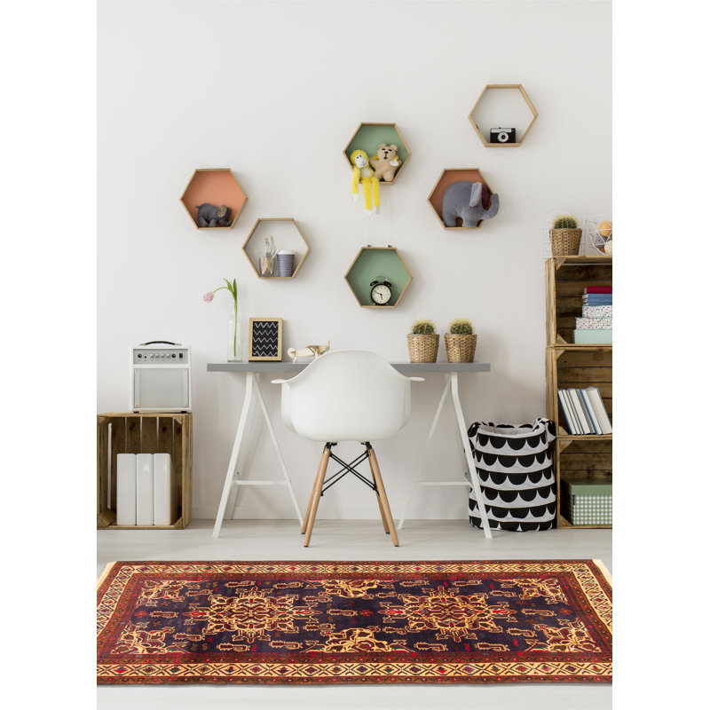 Tapis bleu marine Wyckoff 3 pi 3 po x 6 pi 2 po