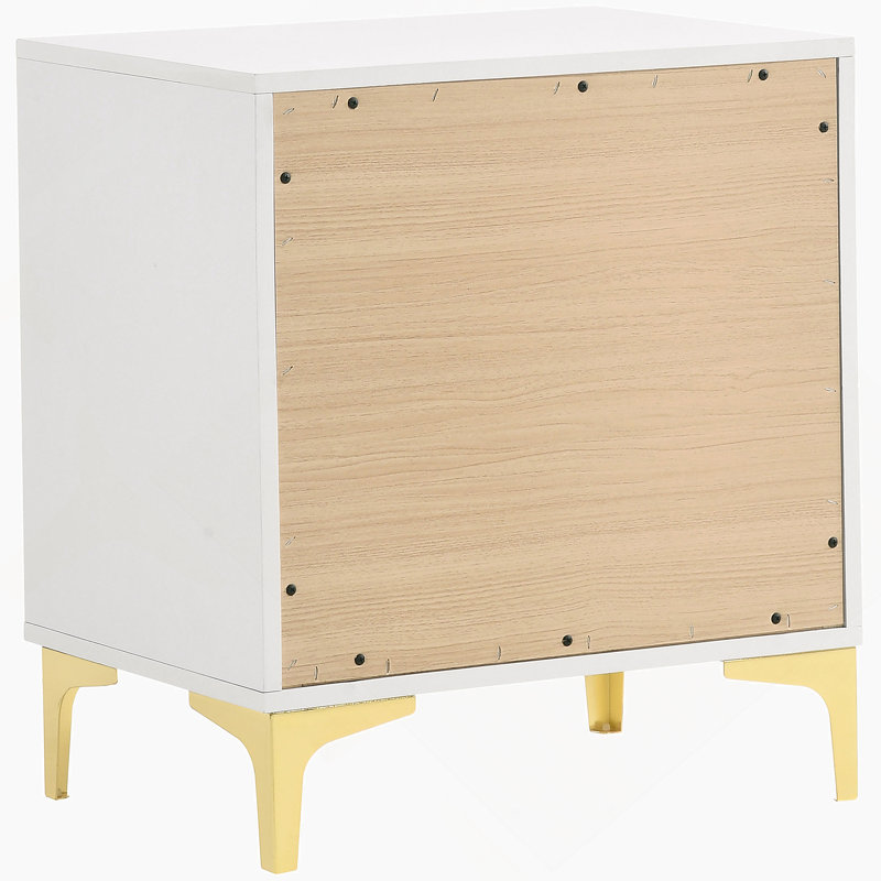 Ensemble de chambre avec grand lit blanc 4 pièces